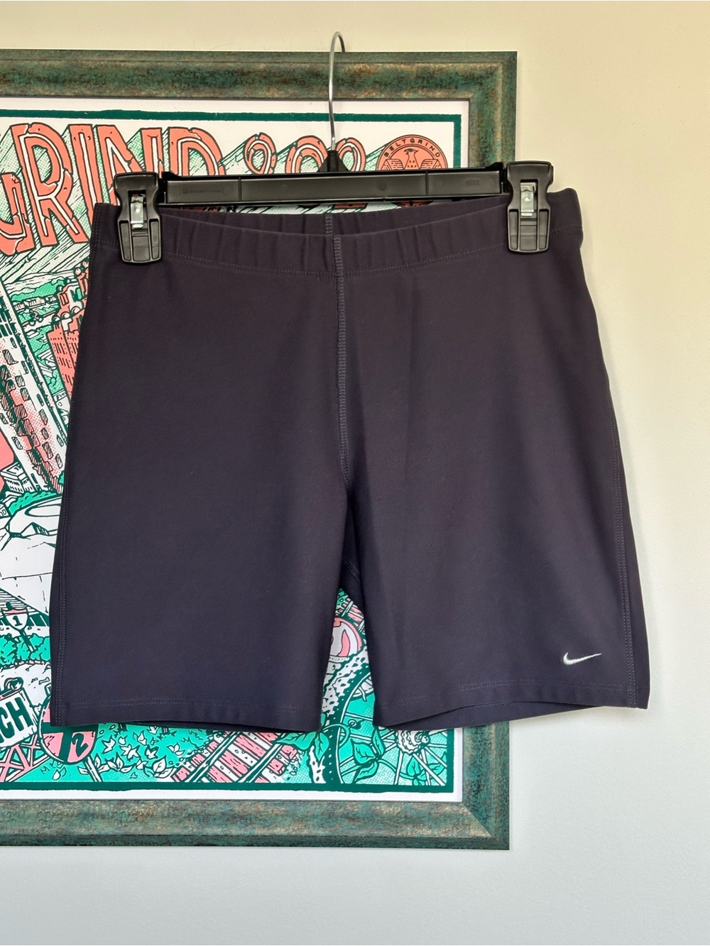 Nike Dri-Fit Gray Athletic Gym Training Bike Shorts Women’s Size M Medium